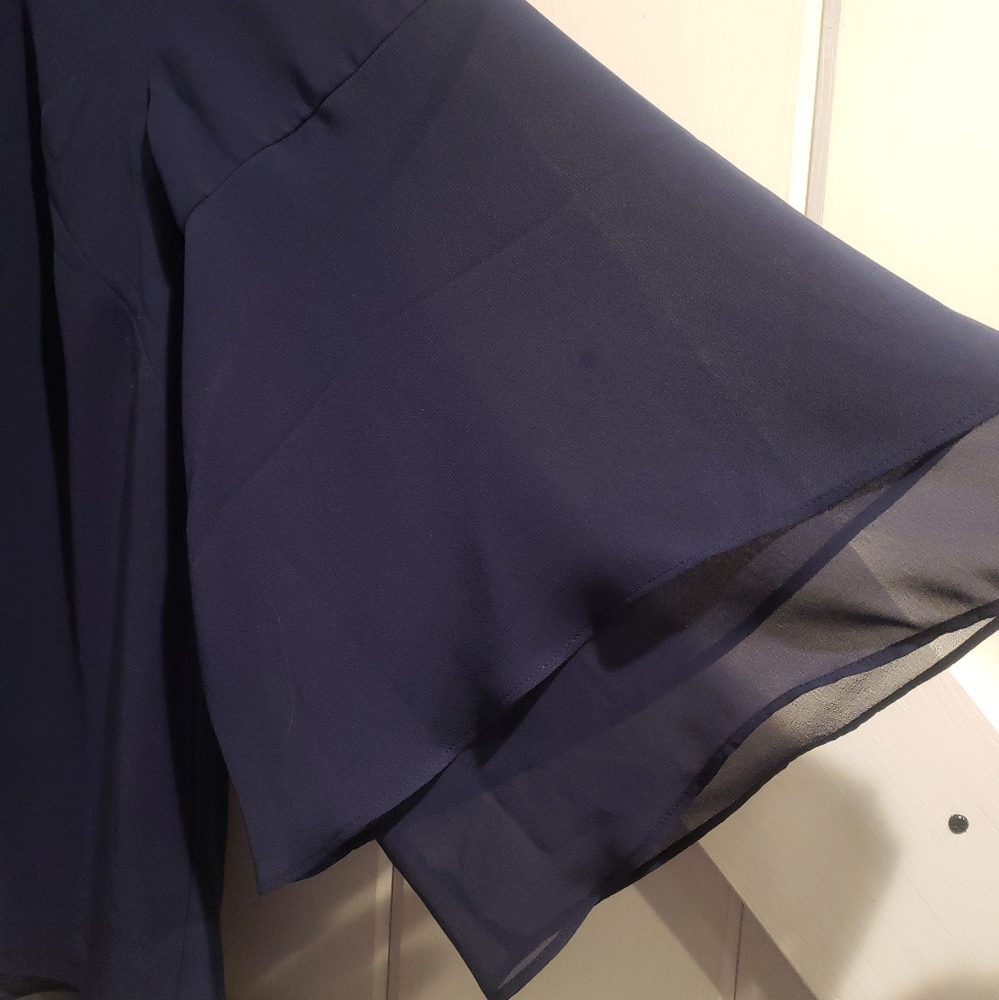 Lane Bryant Navy Blouse~New with Tags - Picture 2 of 3